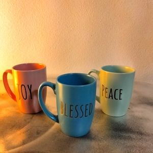 Set of three coffee mugs JOY BLESSED PEACE